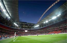 Calcio, diritti tv: blitz Gdf a Sky, Mediaset <br>e in Lega