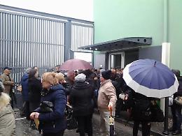 Frattamaggiore, loculi-fornetti: protesta al cimitero consortile
