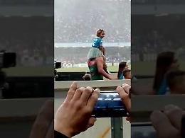 Applausi per Reina al San Paolo