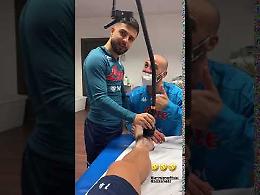 Insigne “fisioterapista" per Mertens