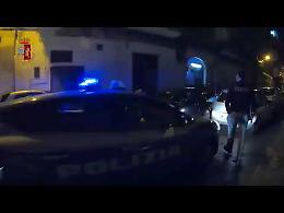 Tentata rapina e spaccio di droga, 10 arresti a Napoli