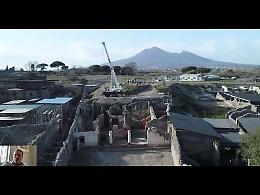 Pompei, viaggio coi droni nei nuovi Scavi con Massimo Osanna