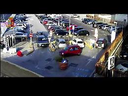 Gestivano parcheggio metropark come proprio, in 10 a giudizio