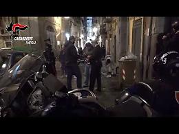 Droga e micro-usura tra Santa Lucia e i Quartieri, 19 arresti
