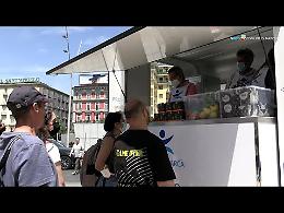 Pasti caldi ai senza dimora, a Napoli arriva la Cucina mobile