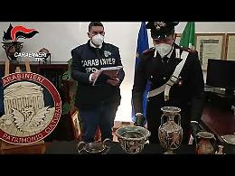 Napoli, 18 reperti antichi restituiti alla Soprintendenza