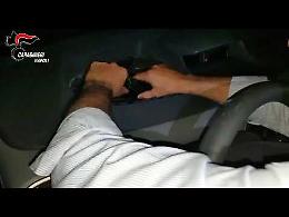 Erano specializzati in furti e ricettazione di auto, 15 arresti a Napoli