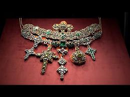 Museo del Tesoro di San Gennaro, presentata la mostra “Tre collari. I gioielli della devozione”