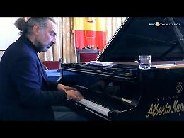Stefano Bollani da oggi cittadino di Napoli
