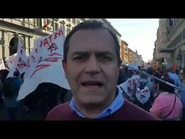 De Magistris a Roma alla marcia per il clima: «Napoli è presente»