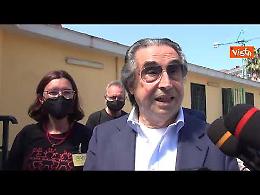Riccardo Muti e il messaggio per i ragazzi di Scampia: «Pensare ai fiori per farli crescere»