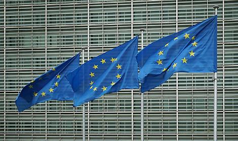 Europa ferma, la storia va tra burocrazia e guerra