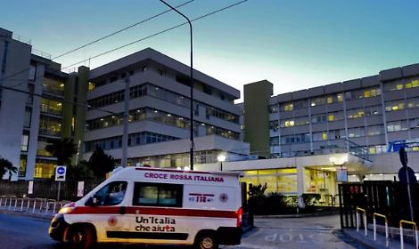 Tentata rapina a Marianella, 33enne ferito da cinque colpi di pistola