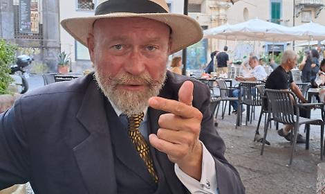 Tra politica e cultura, intervista a Ronald Schwarzer