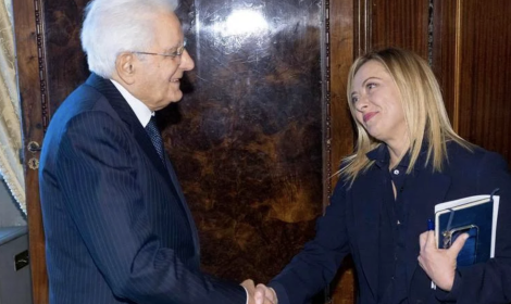 Mattarella e la Meloni &nbsp;sono ormai ai ferri corti