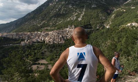 Conto alla rovescia per la Corsa degli Zingari 2025: Eleonora Daniele, Edoardo Vianello, Petit e Fiordaliso tra gli ospiti per l’evento più atteso di Pacentro