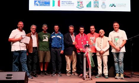 Corsa degli Zingari 2025: Andrea Paletta vince tra 30.000 spettatori