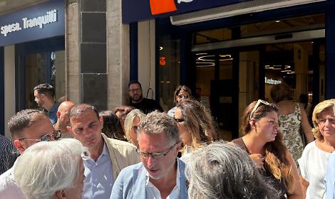 Residenti esasperati, il caso Sole 365 a via Giordani diventa politico