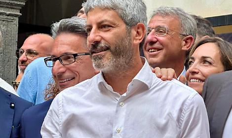 Fico: «Trasporti, il mio avversario si fa tagliare i fondi della metro»