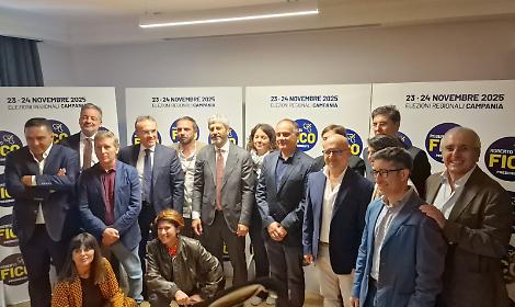 Regionali in Campania, presentata “Fico presidente". Ecco i capilista