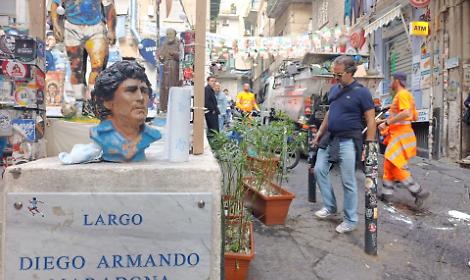 Largo Maradona, si lavora a soluzione