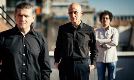 Servillo, Girotto e Mangalavite al Teatro Sannazaro