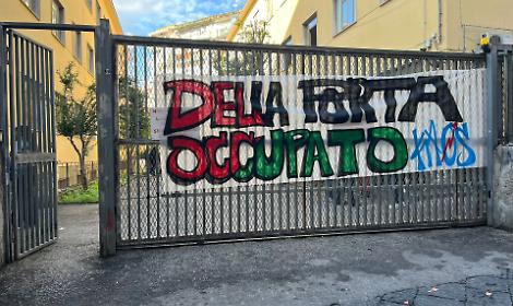 Napoli, occupati il liceo Sannazaro e il Della Porta