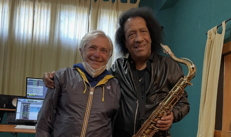 Senese, Nino D'Angelo: «Il suo sax un suono unico, che ti entra nell'anima»