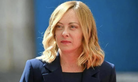 La Meloni deve scegliere: con l’Europa o con gli Usa