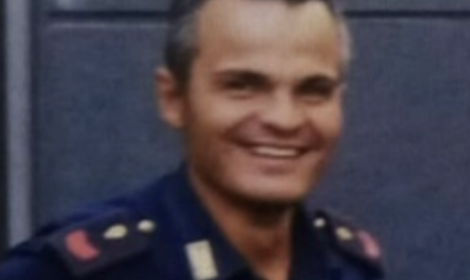 Capo della Polizia in visita ai familiari dell'agente morto