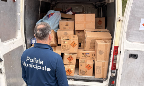 Sequestrati a Napoli cento chili di materiale pirotecnico