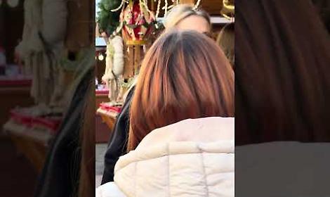 Jacqueline De Laurentiis ai mercatini di Natale di Pietrarsa