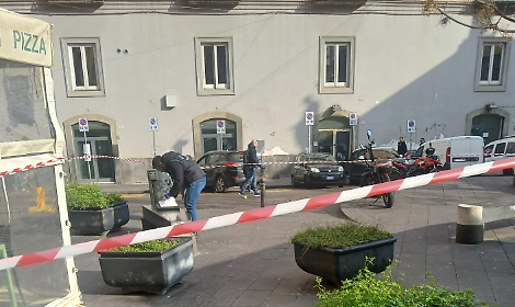 Spari a piazza Carolina, 16enne ferito