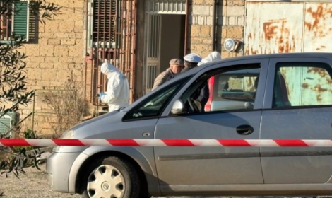 Spara alla moglie con un fucile: &egrave; in fin di vita