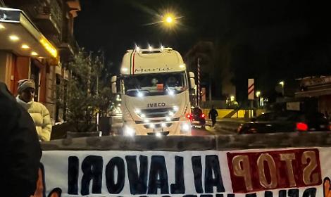 Bagnoli, nuova protesta contro Americas Cup