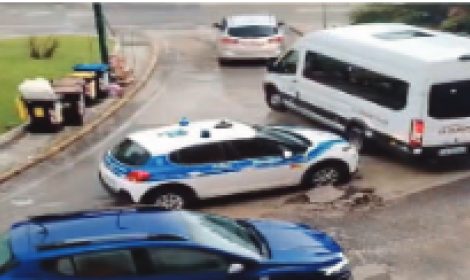 A Bagnoli la strada cede ancora