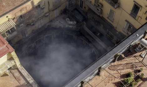 Appello per il Sannazaro: sia un progetto-pilota nazionale di rinascita