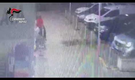 Tenta di rapire bimbo in supermercato, arrestato