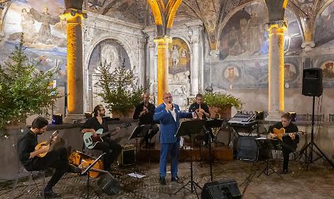 Gennaro Pisapia & Gruppo Smeraldo in concerto a Santa Maria La Nova
