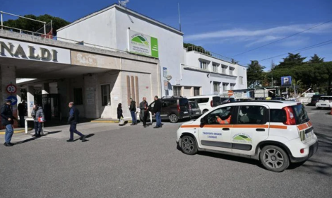 Si aggrava la posizione dei sei indagati, sequestrati i cellulari