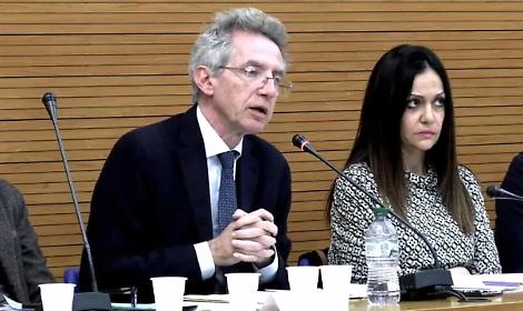 Manfredi difende piano di bonifica e Coppa America