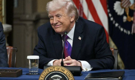 Iran, Trump: &laquo;Invio truppe? Perdita di tempo, hanno perso tutto&raquo;