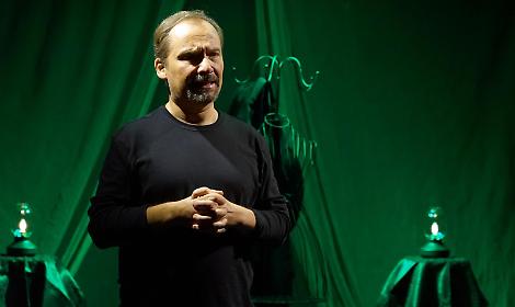 Lurdes di Fortunato Calvino al Teatro Cort&eacute;se con Mario Mauro