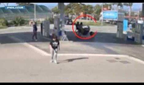 Rapine a distributori di carburante e negozi, cinque arresti