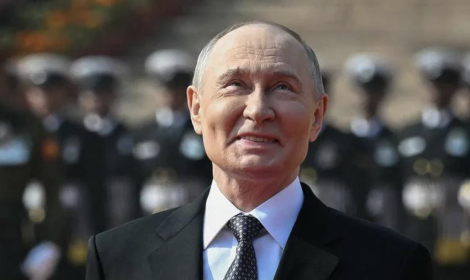 Petrolio, prezzo boom e Stati Uniti rimuovono sanzioni sul greggio russo