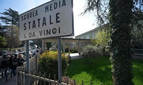 Studente 13enne accoltella la prof: &egrave; grave