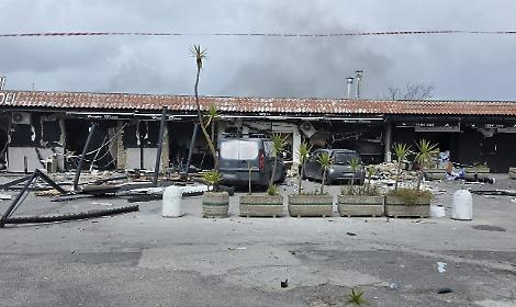 Esplode locale commerciale in ristrutturazione