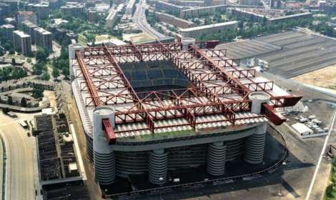 Vendita San Siro, nove indagati in inchiesta per turbativa d'asta: &laquo;Bando su misura per Inter e Milan&raquo;