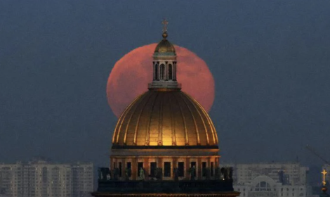Luna piena rosa in arrivo, ma di che colore sar&agrave; davvero il 2 aprile?