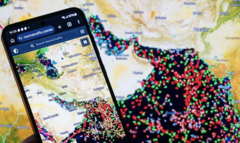 Iran, tregua fragile con gli Usa. Tass: &laquo;Teheran consentir&agrave; transito Hormuz a non pi&ugrave; di 15 navi al giorno&raquo;